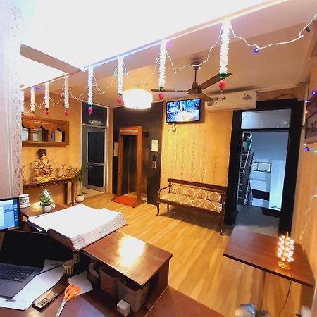 Homestay Ac Dormitory New Delhi Eksteriør bilde