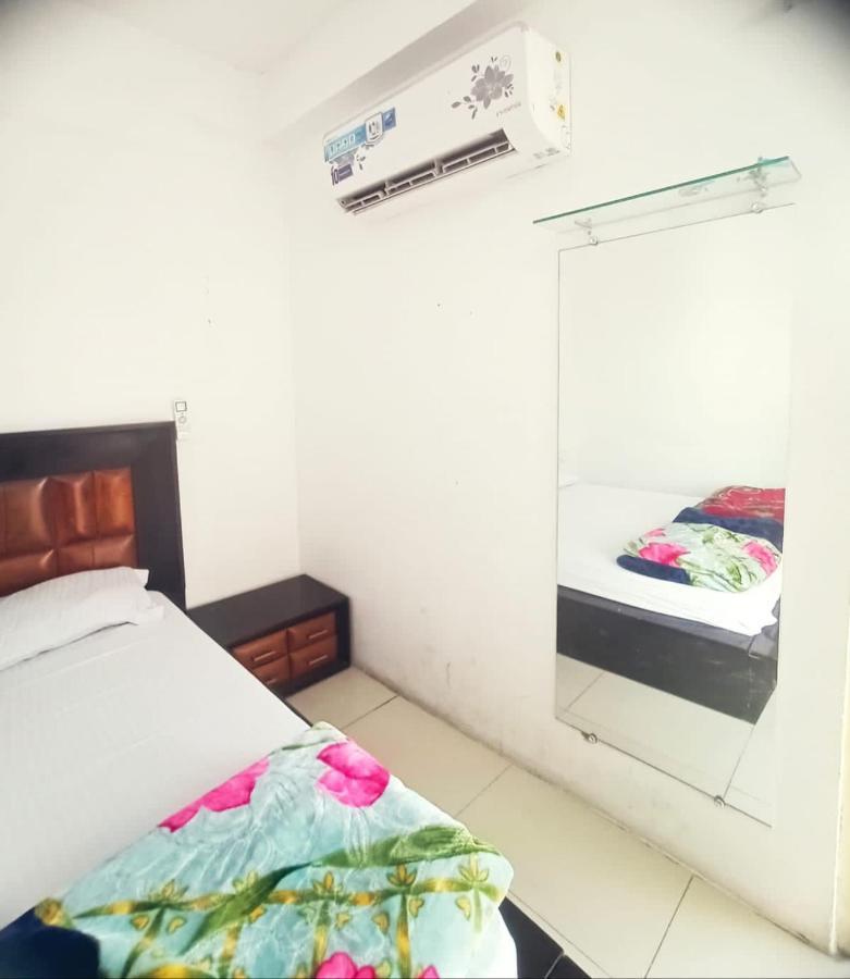 Homestay Ac Dormitory New Delhi Eksteriør bilde