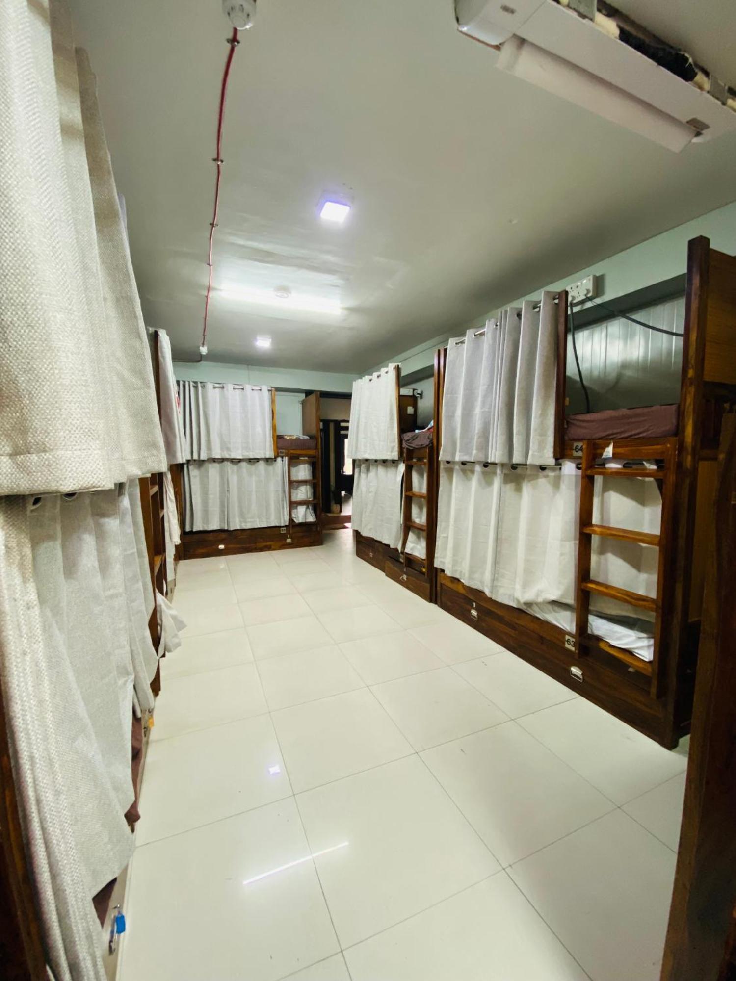 Homestay Ac Dormitory New Delhi Eksteriør bilde