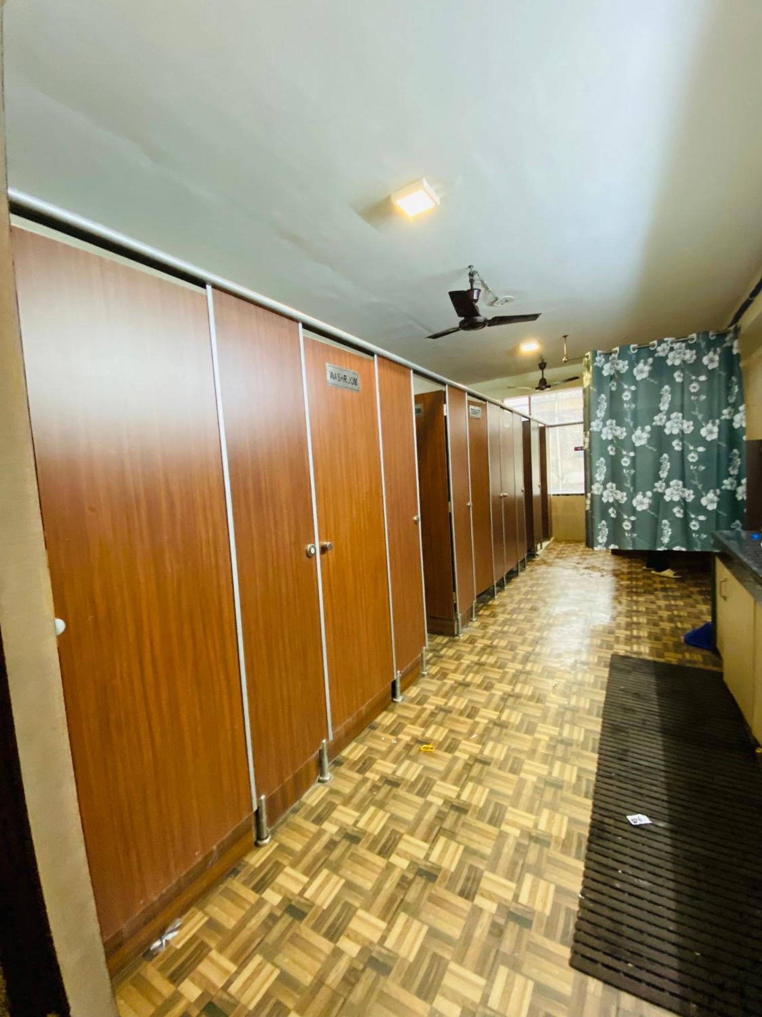 Homestay Ac Dormitory New Delhi Eksteriør bilde