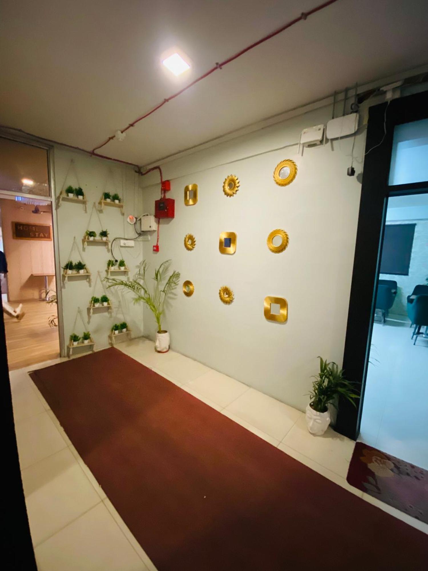 Homestay Ac Dormitory New Delhi Eksteriør bilde