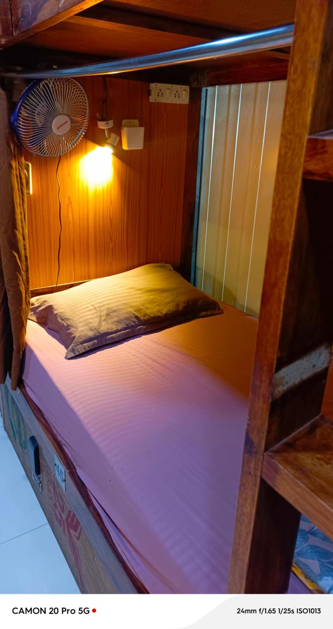 Homestay Ac Dormitory New Delhi Eksteriør bilde
